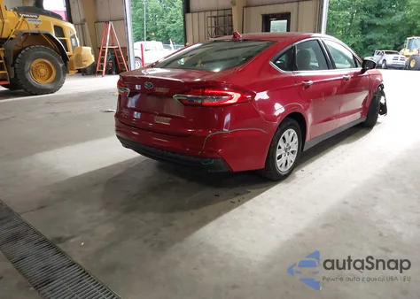 2020 Ford Fusion S z USA, uszkodzony, nr VIN 3FA6P0G78LR111978